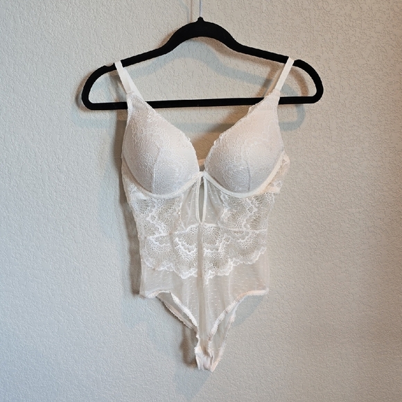 H&M Elegant White Bodysuit Lingerie 10 - Picture 1 of 3